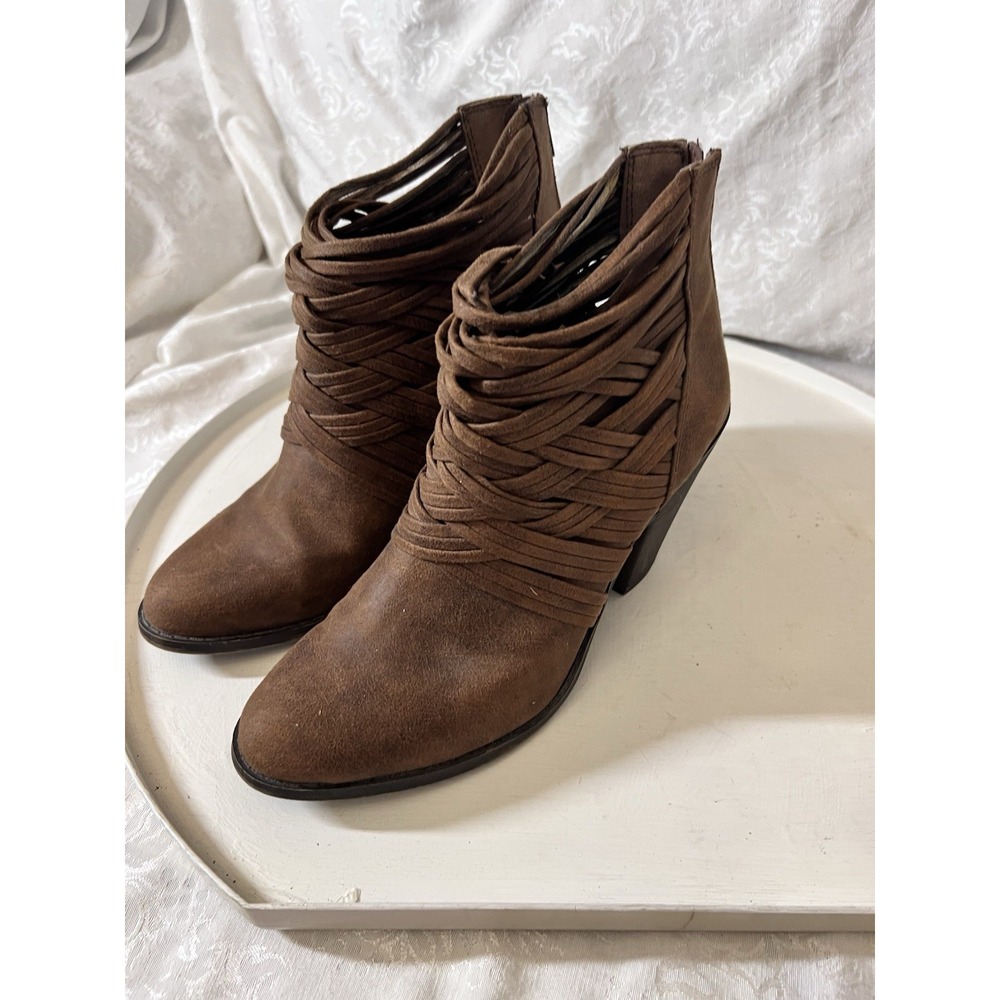 Fergalicious By Fergie Boots Womens 9.5 M Wickey Ankle Bootie Brown Cuban Heels